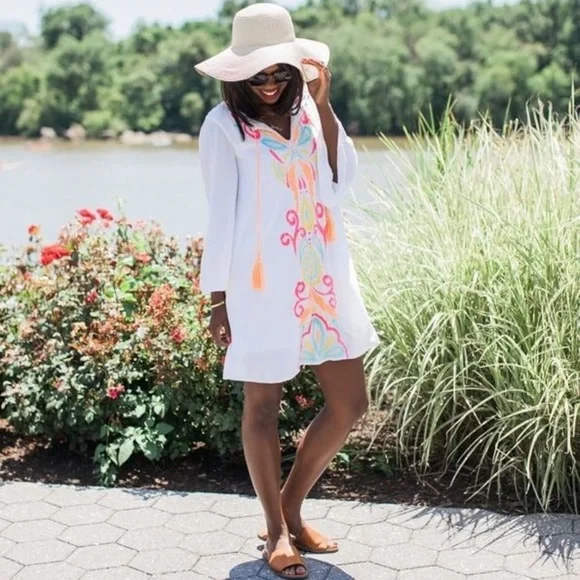 Lilly Pulitzer White Tunic with Pink and Orange Accents. Only worn a few times. - Picture 14 of 15